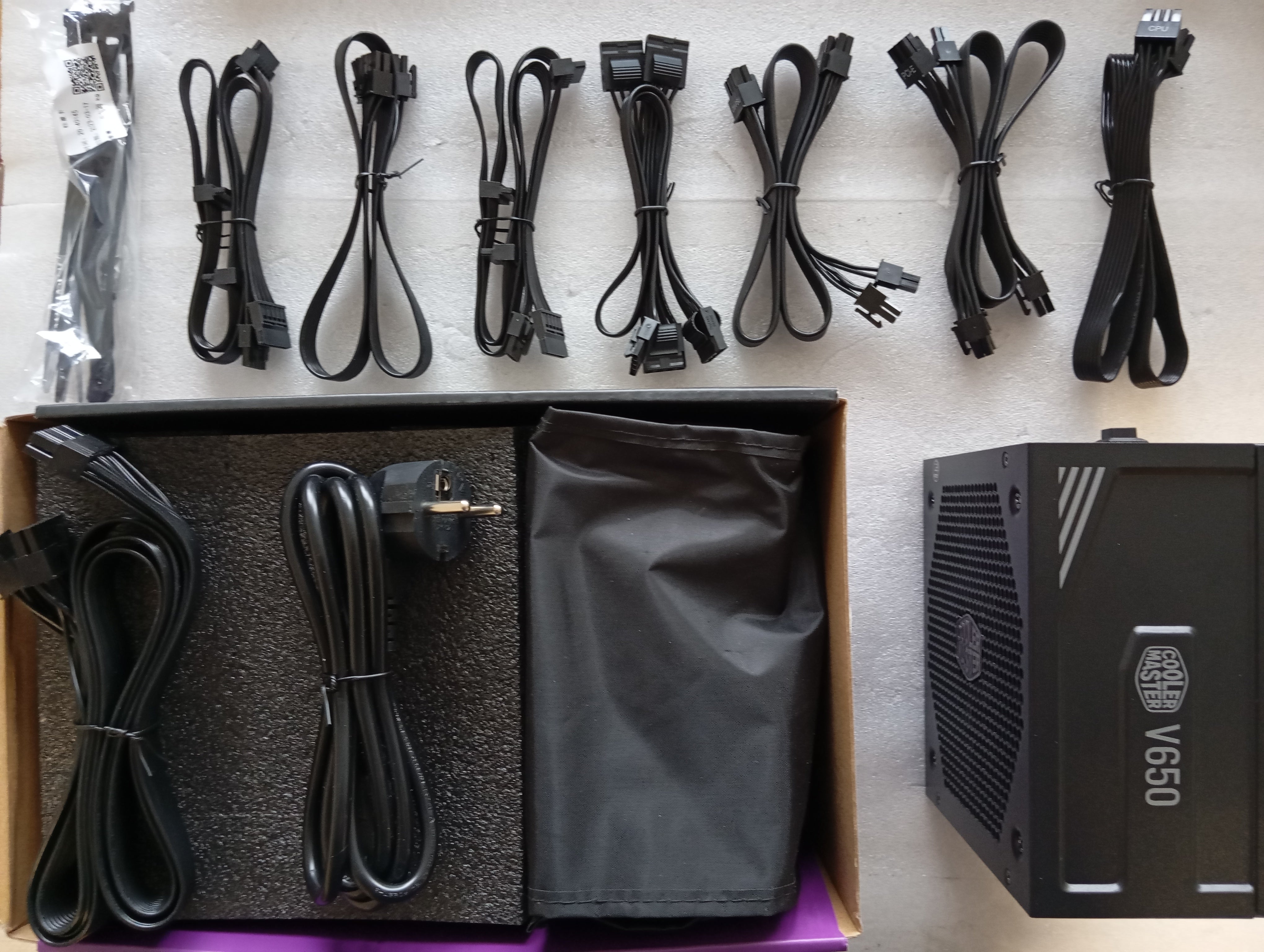 Refurbished Cooler Master V650 Gold-V2 Refurbished Cooler Master V650 Gold-V2